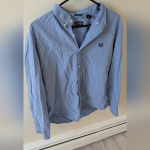 Chaps custom fit mens blue and white button down long sleeve shirt. Size Large